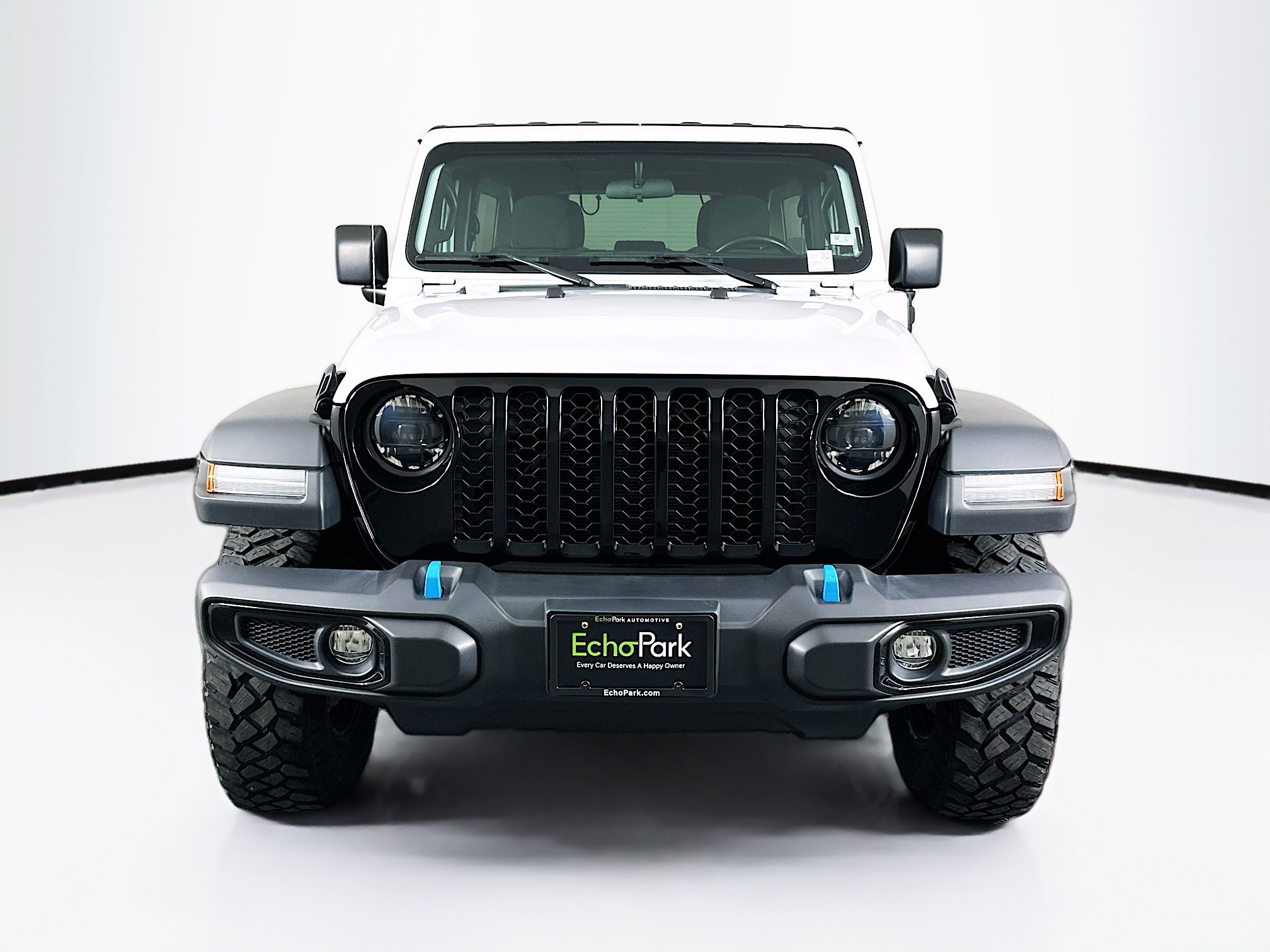 Used 2023 Jeep Wrangler Unlimited w/ Cold Weather Group AWD/4WD image 2
