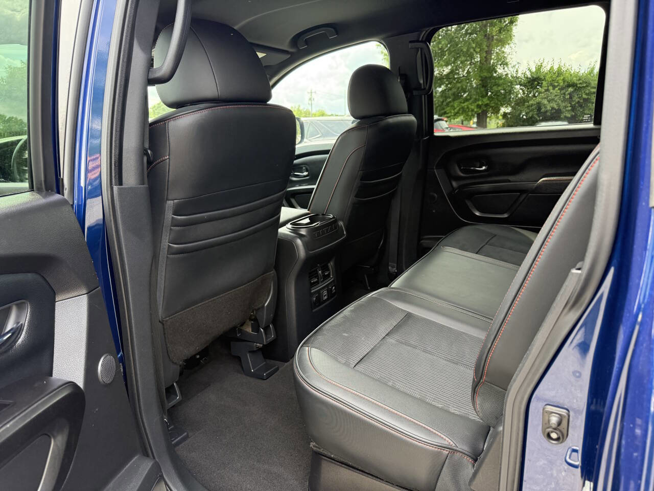 Used 2021 Nissan Titan PRO-4X w/ Pro-4x Utility Package AWD/4WD image 10