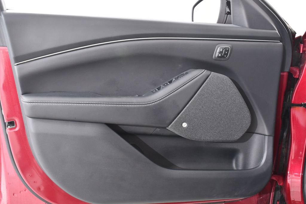 Used 2025 Ford Mustang Mach-E Premium image 24