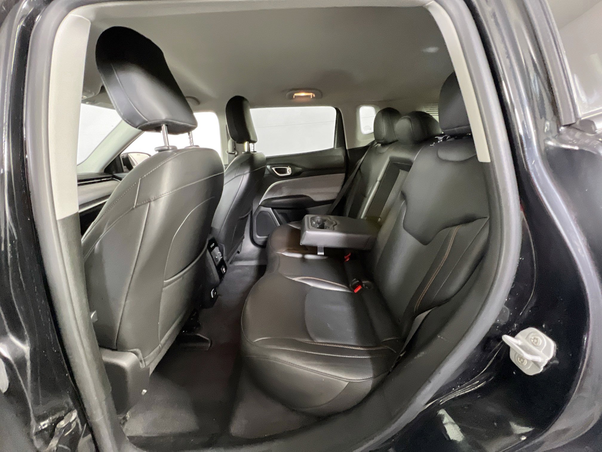 Used 2022 Jeep Compass Latitude image 23