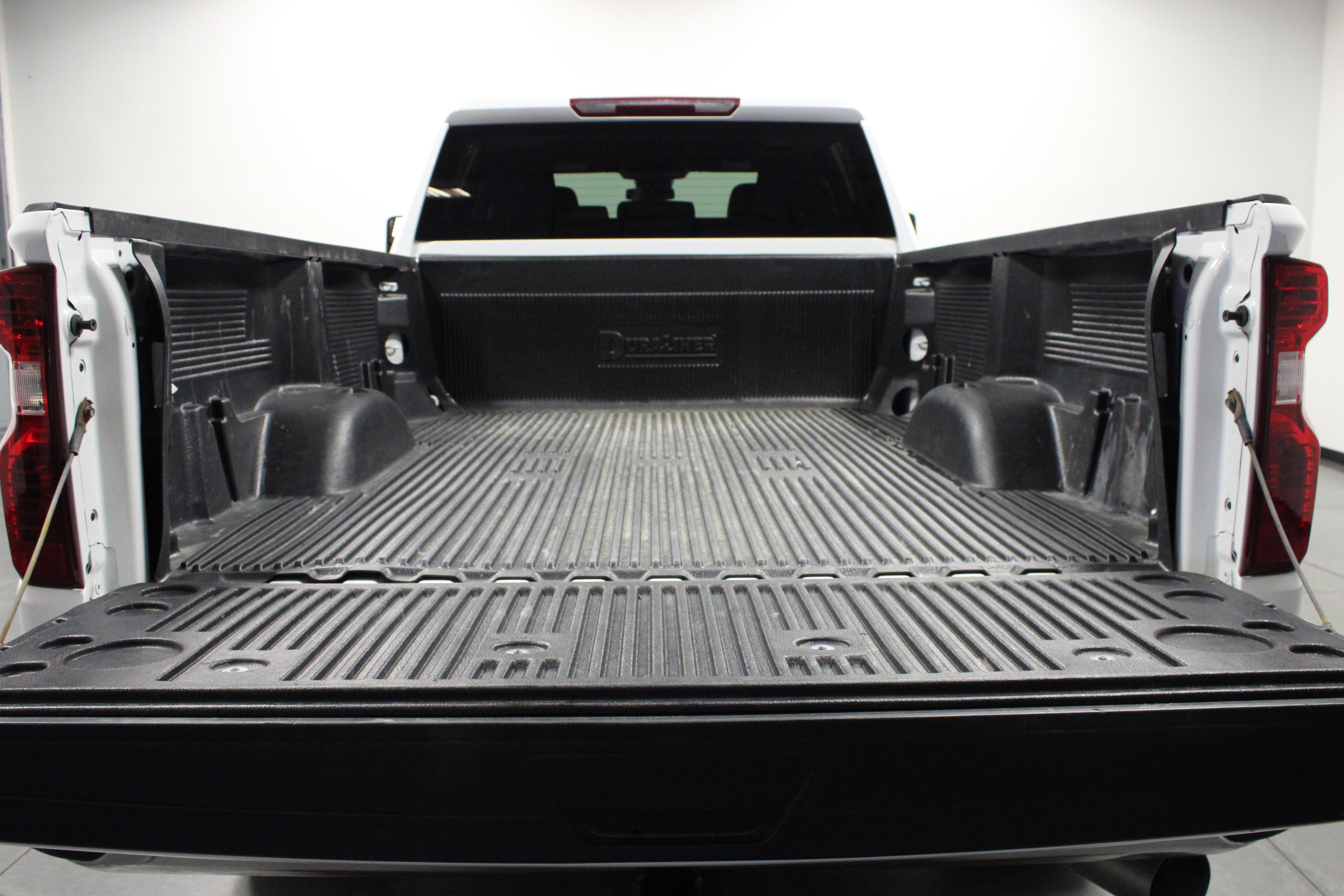 Used 2025 Chevrolet Silverado 2500 LT w/ Convenience Package AWD/4WD image 14