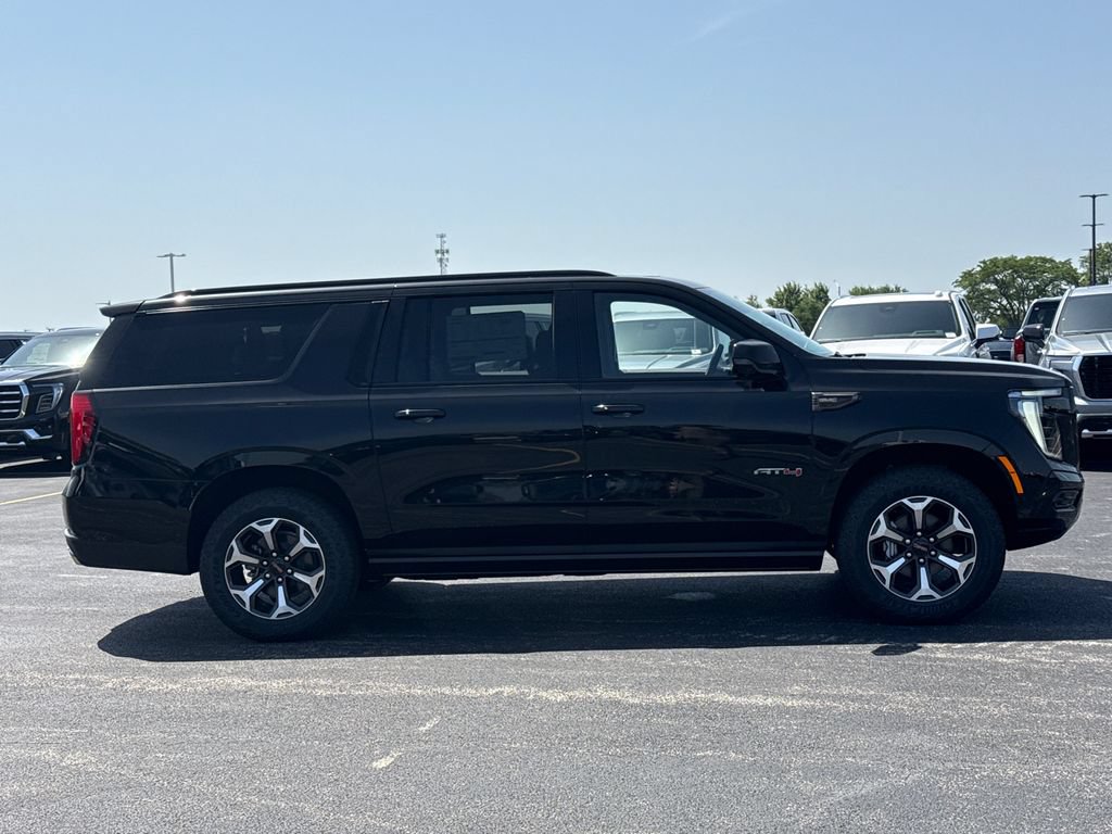 New 2026 GMC Yukon XL AT4 Ultimate AWD/4WD image 7