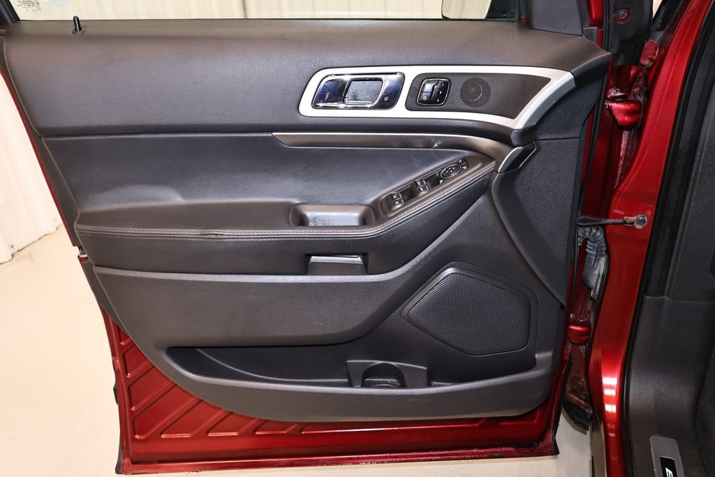 Used 2014 Ford Explorer Sport w/ Equipment Group 401A AWD/4WD image 10