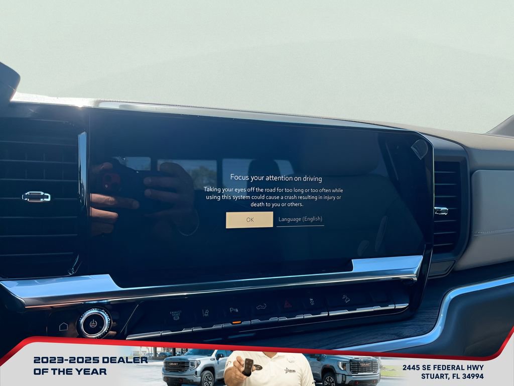 New 2025 GMC Sierra 2500 SLT w/ SLT Premium Package image 29