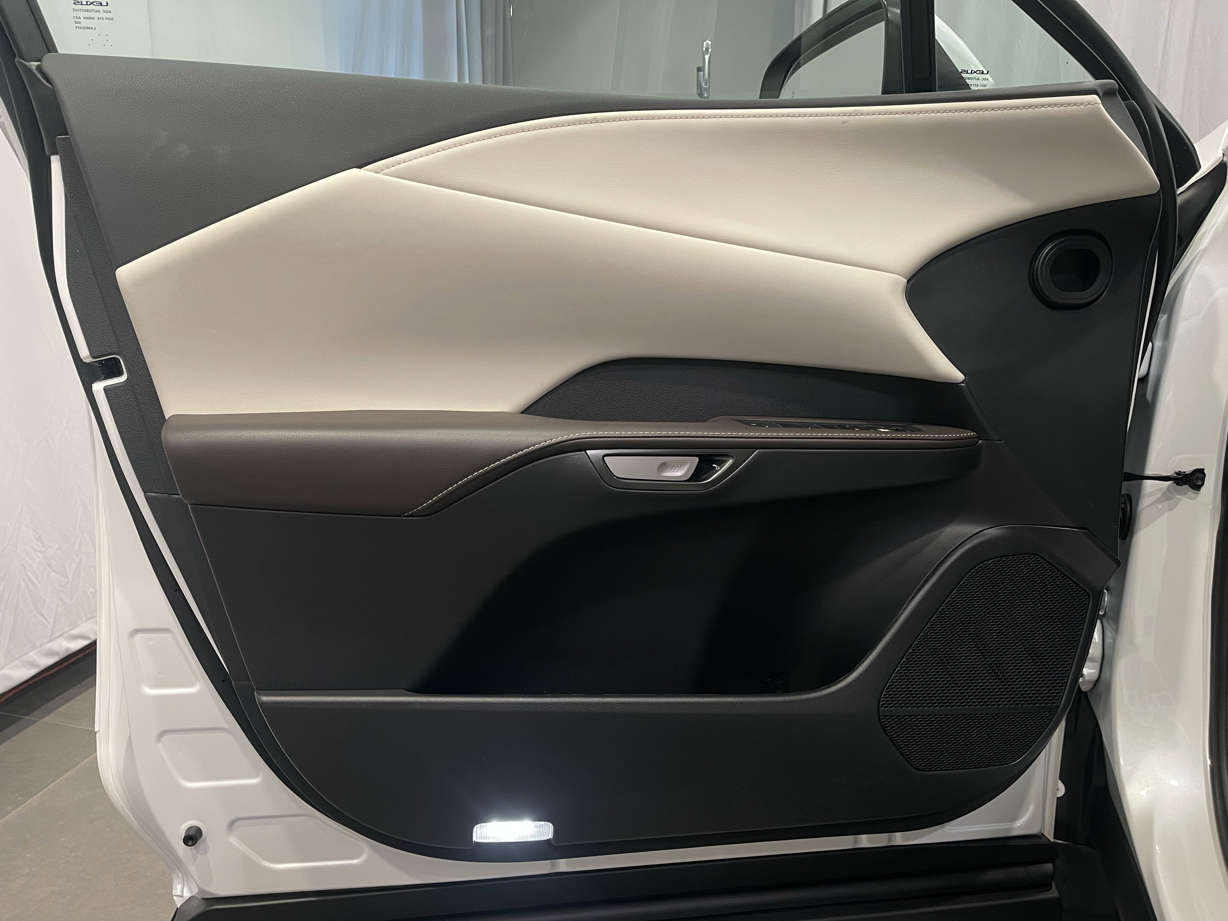 Used 2023 Lexus RX 350 Premium w/ Accessory Package image 12