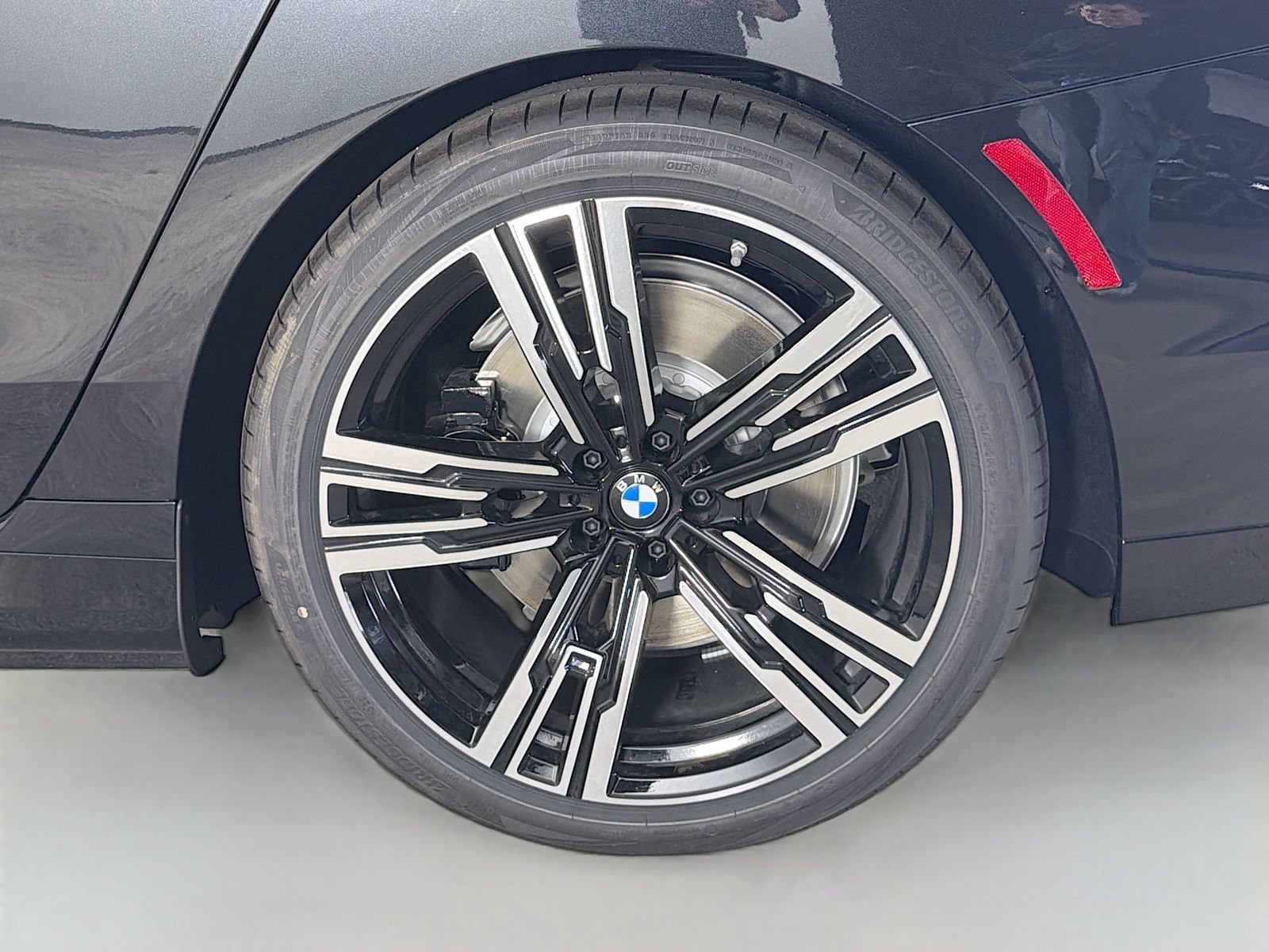 New 2026 BMW i7 xDrive60 w/ M Sport Package RWD image 33
