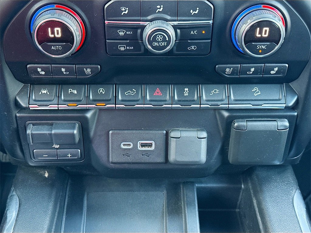 Used 2019 Chevrolet Silverado 1500 LTZ image 17