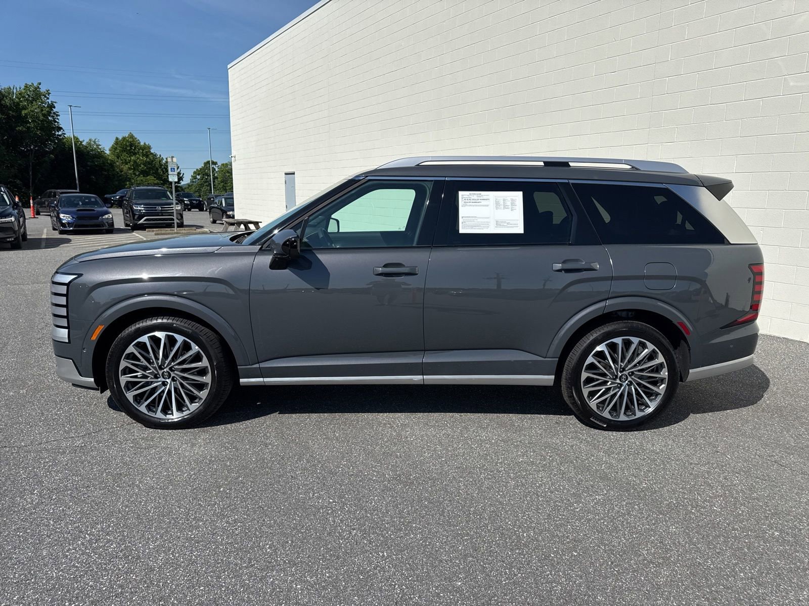 Used 2026 Hyundai Palisade Calligraphy AWD/4WD image 4