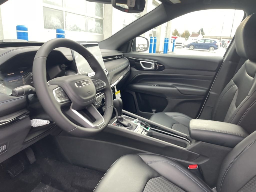 New 2026 Jeep Compass Latitude AWD/4WD image 14