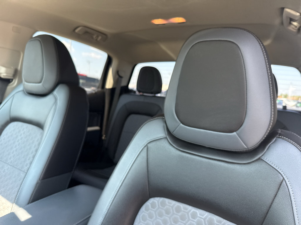 Used 2018 Chevrolet Colorado Z71 AWD/4WD image 28