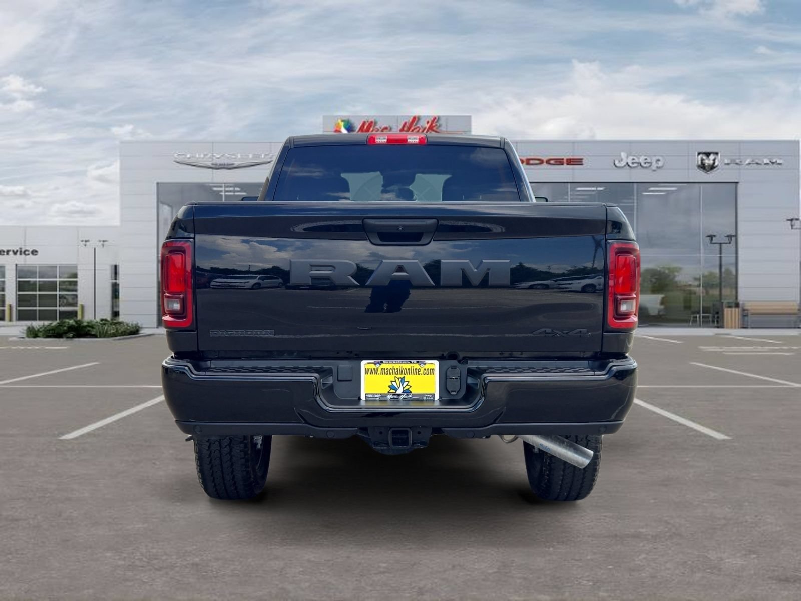 Used 2025 RAM 2500 Big Horn AWD/4WD image 4