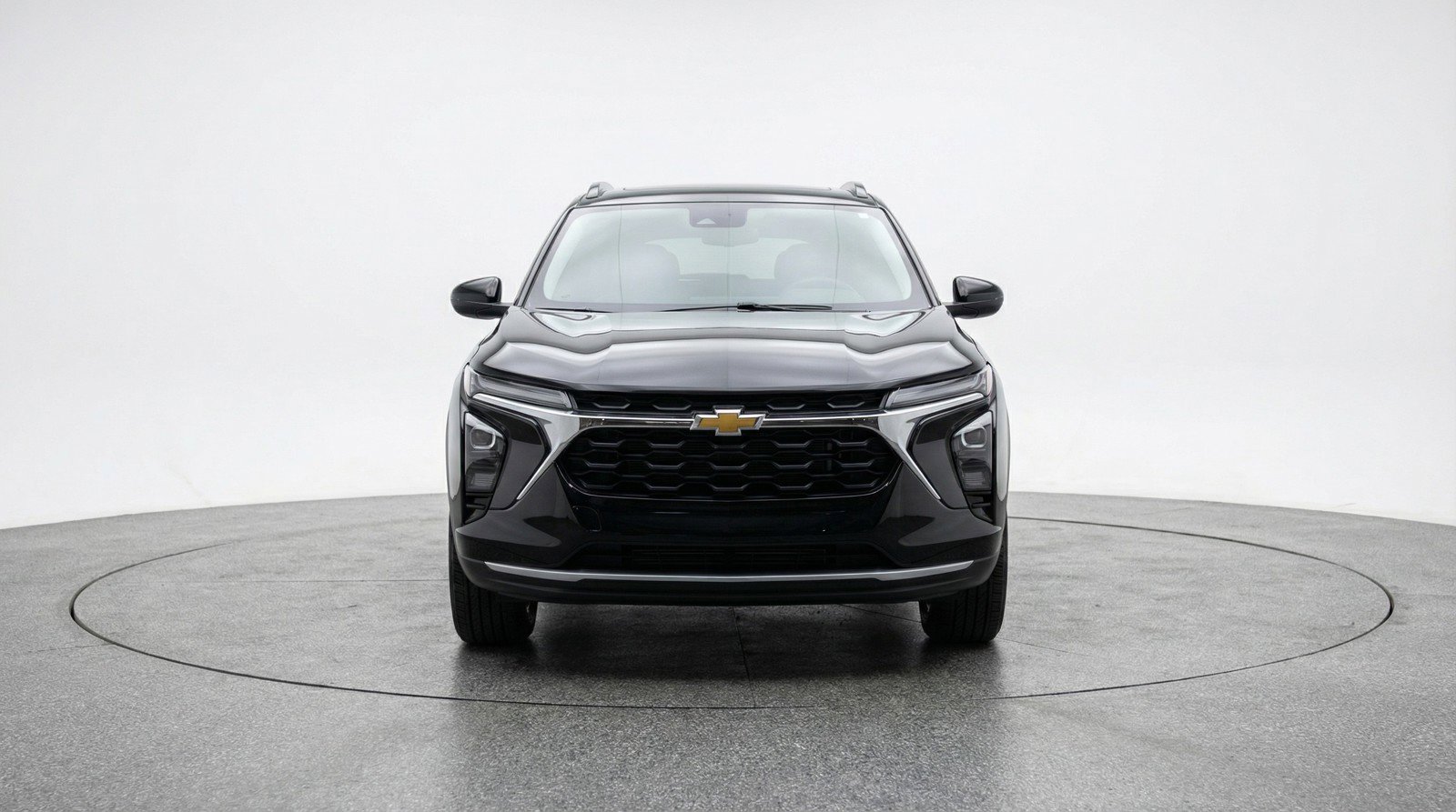 Used 2025 Chevrolet Trax LT image 2