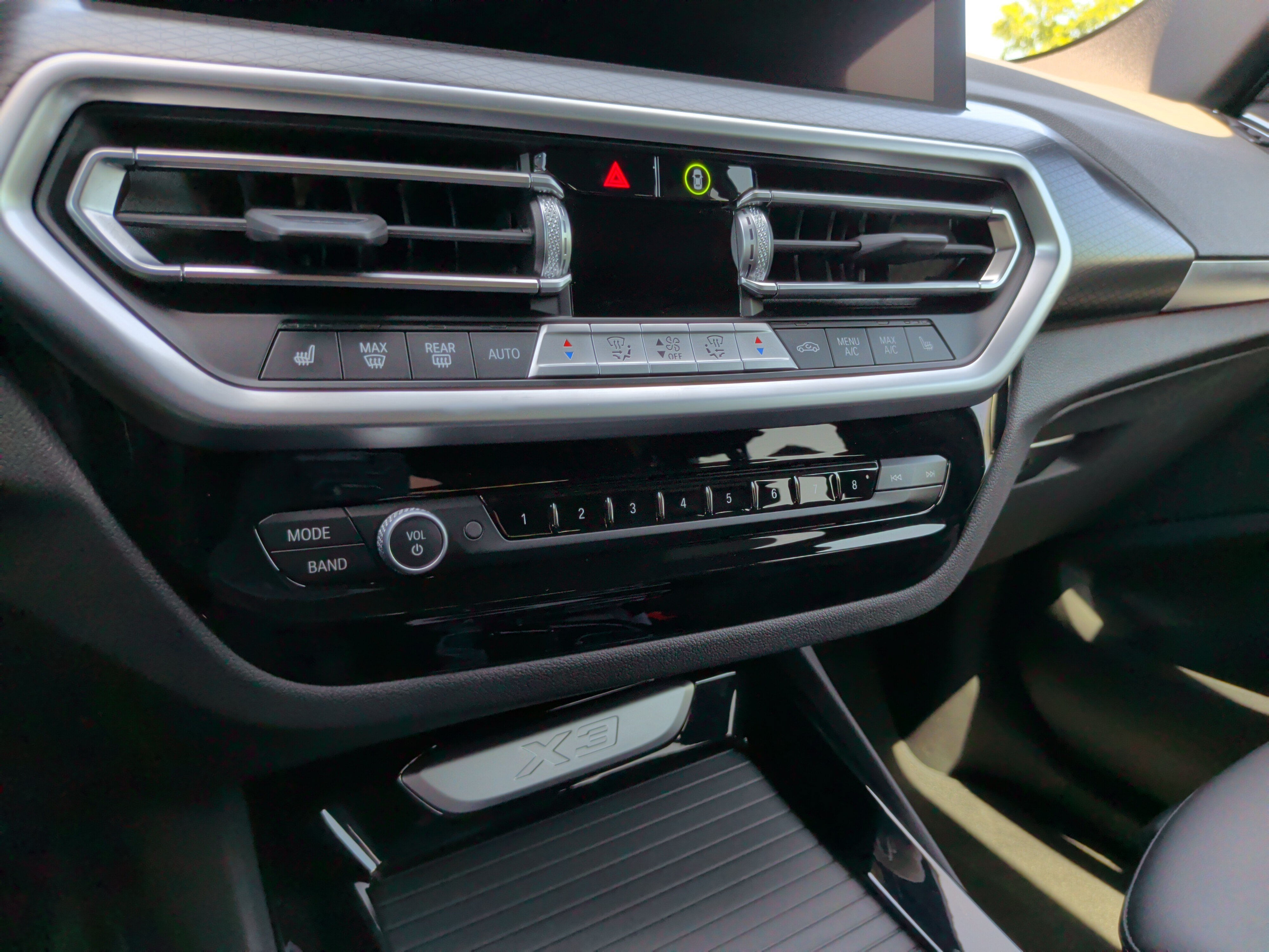 Used 2024 BMW X3 xDrive30i w/ Premium Package AWD/4WD image 19