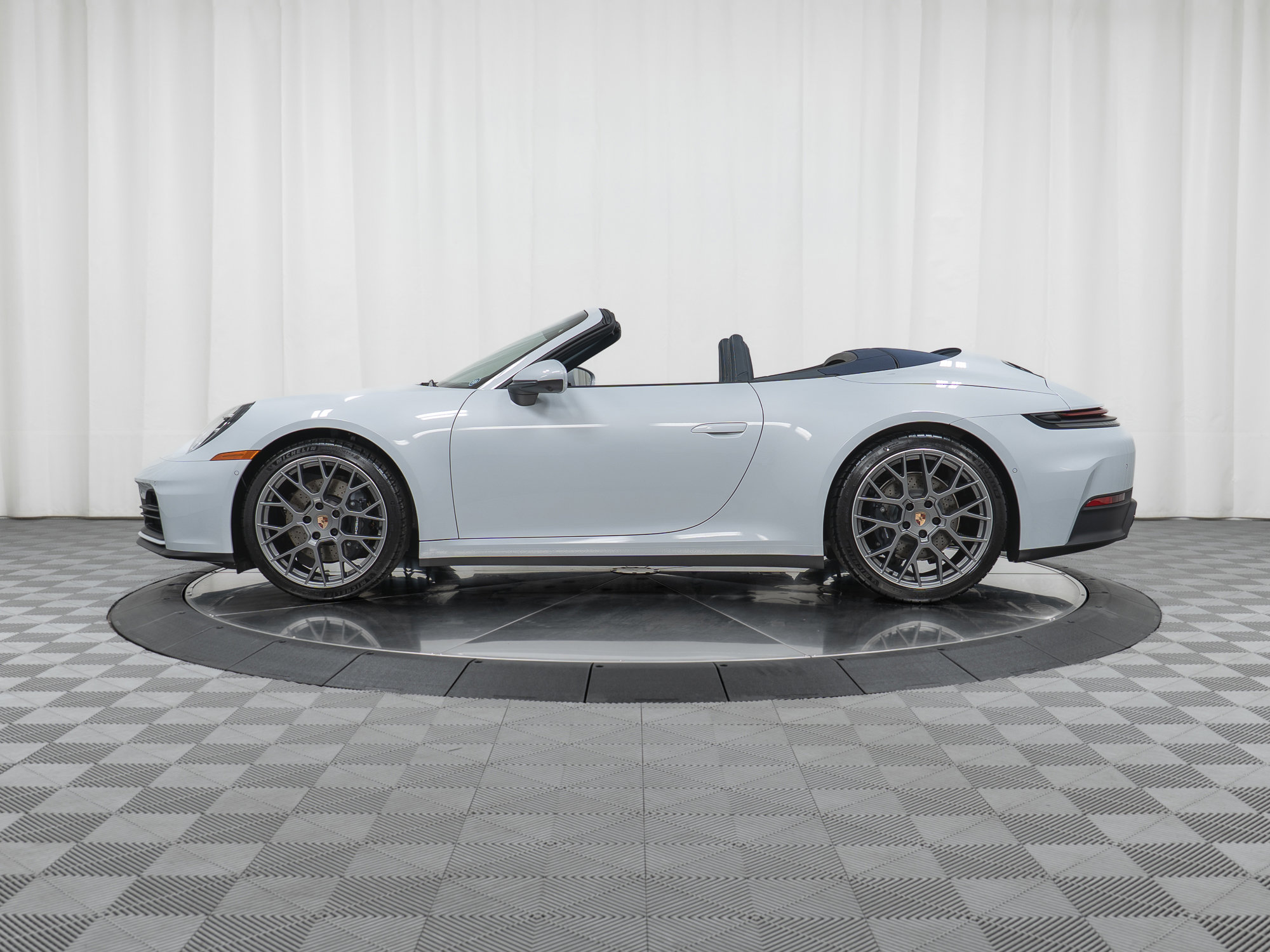 New 2026 Porsche 911 Carrera RWD image 2