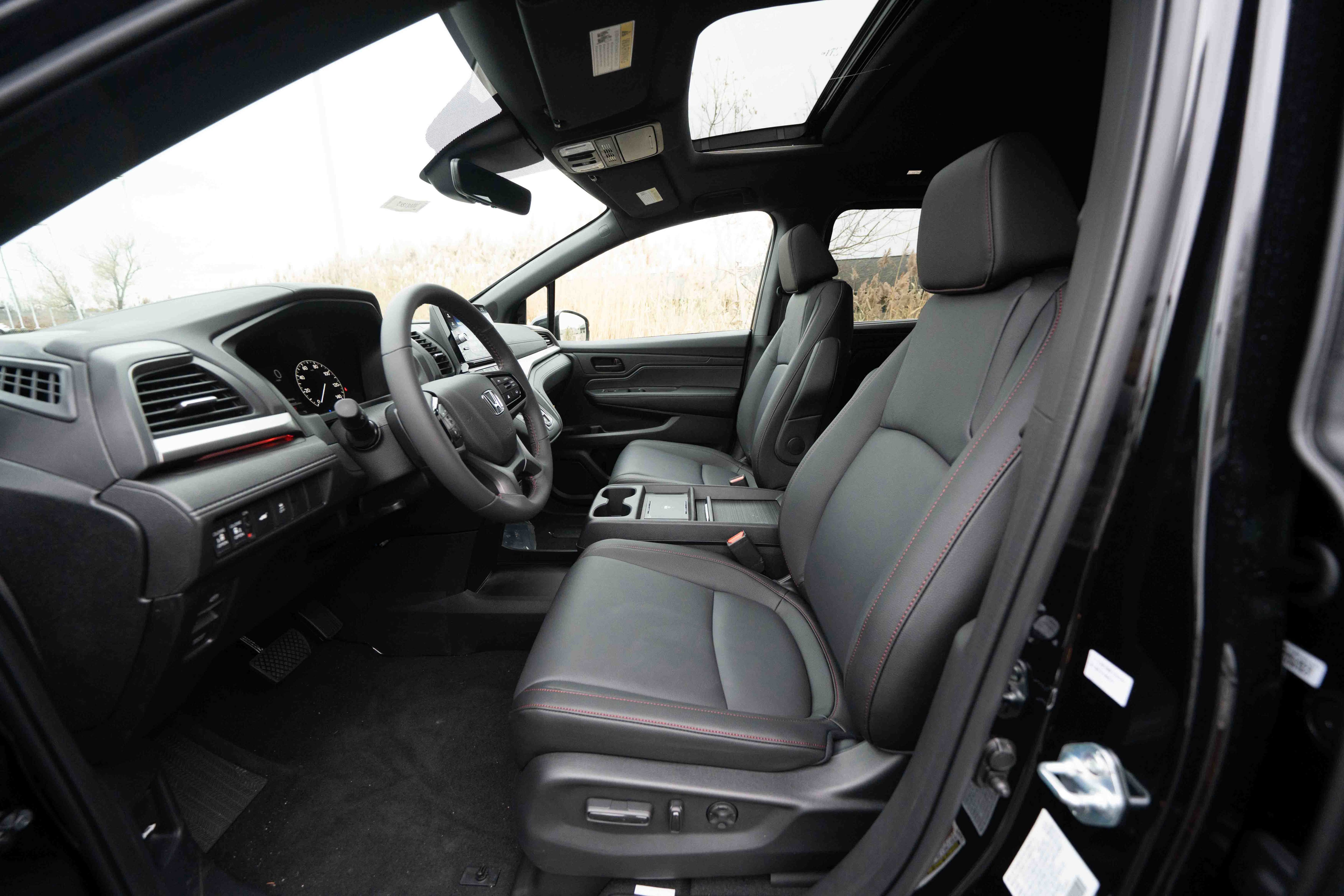 New 2026 Honda Odyssey Sport-L image 9