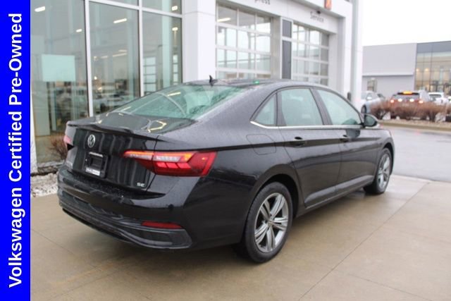 Used 2024 Volkswagen Jetta SE image 6