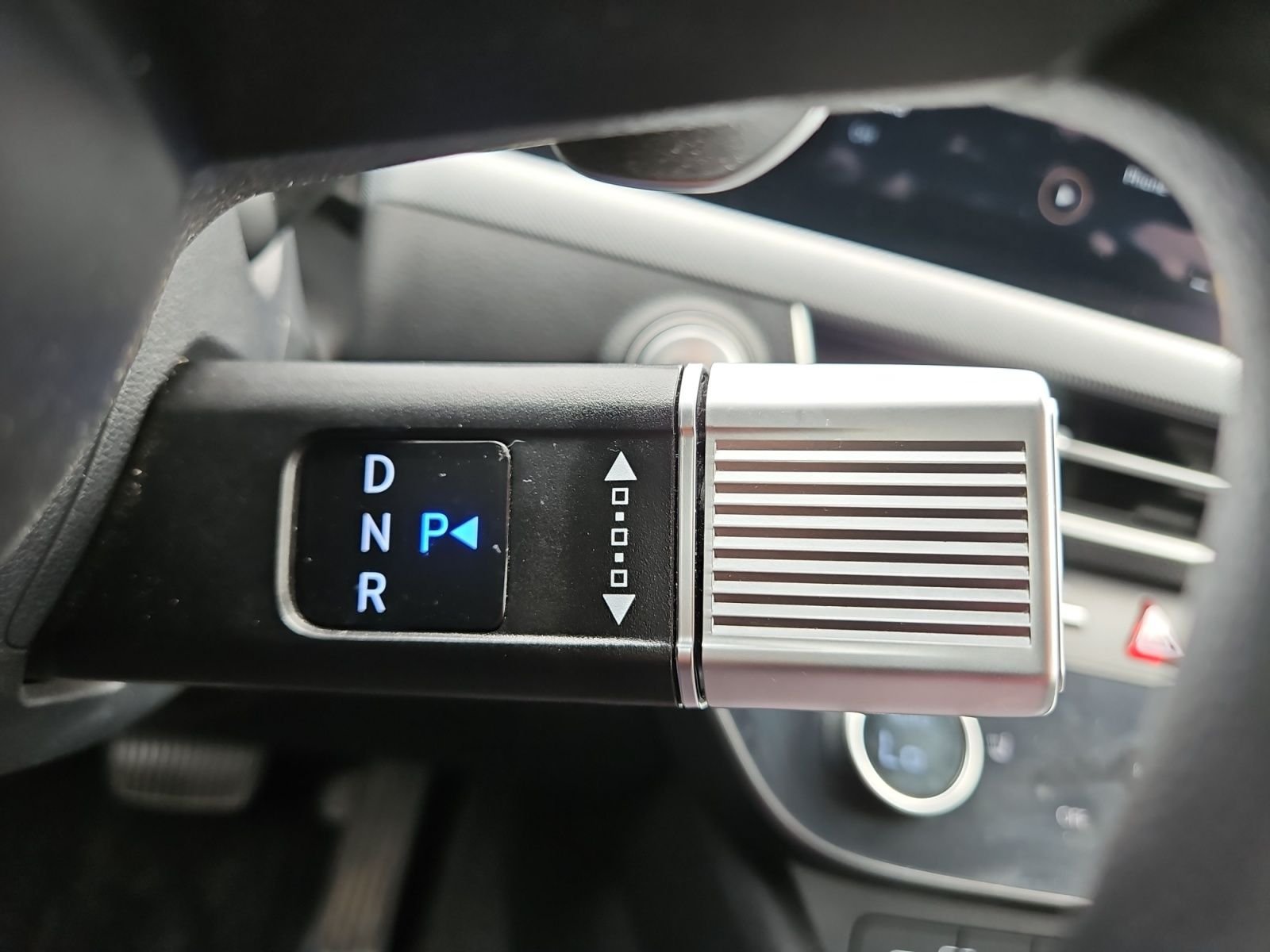 Used 2025 Hyundai Sonata SEL FWD image 30