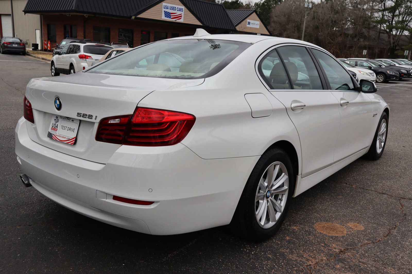 Used 2015 BMW 528i Sedan image 4