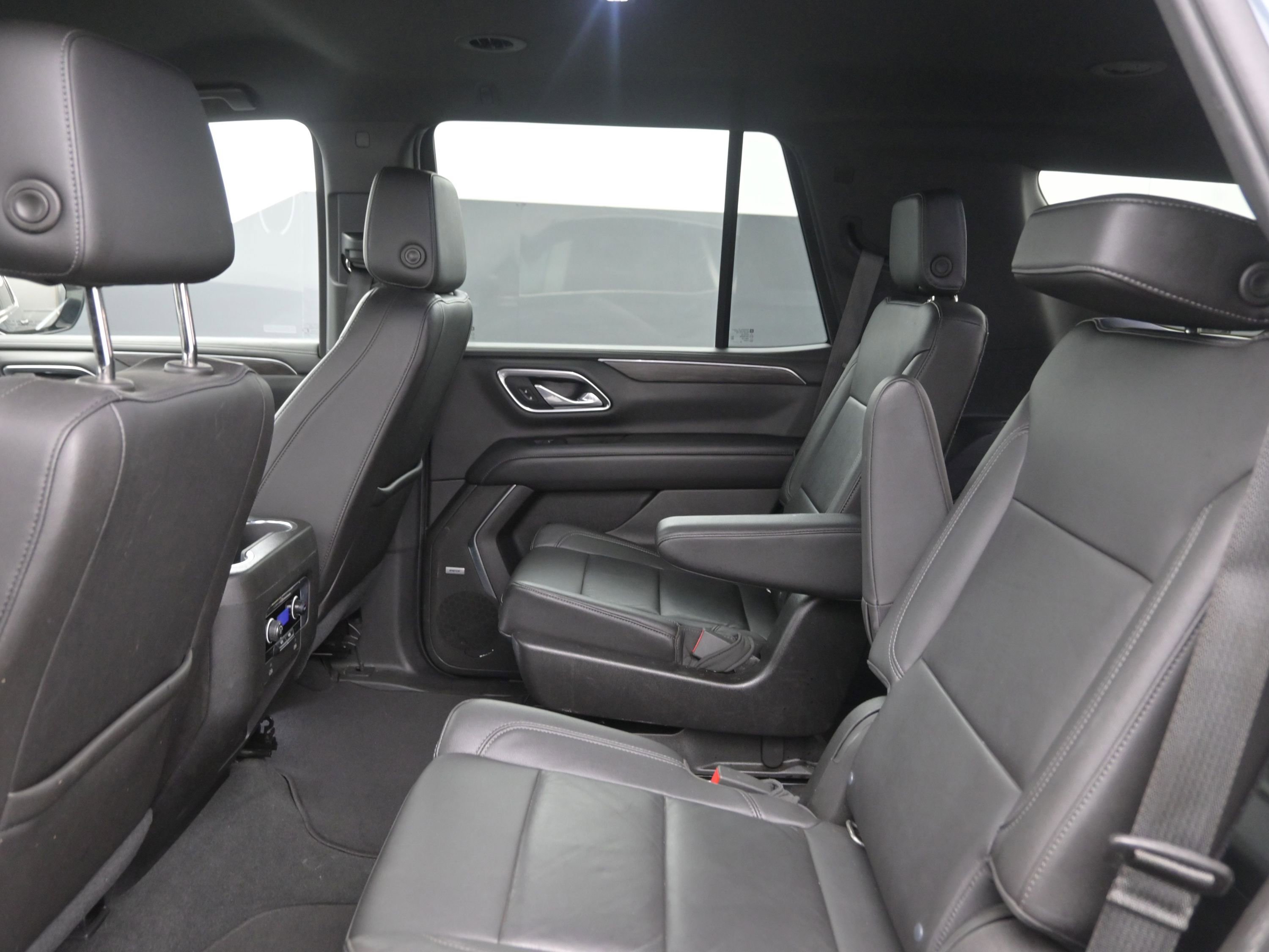 Used 2021 Chevrolet Tahoe LT image 17