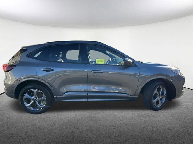 Used 2023 Ford Escape ST-Line w/ Tech Pack #1 AWD/4WD image 15