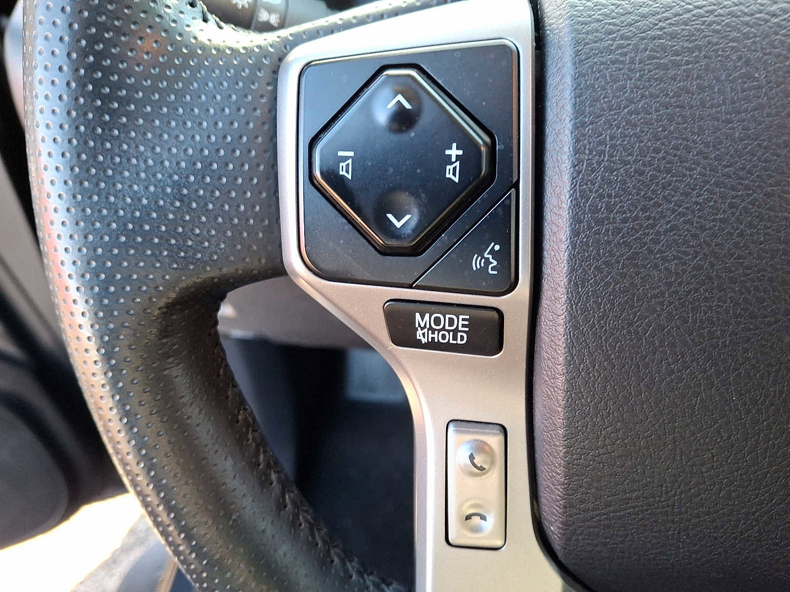 Used 2024 Toyota 4Runner SR5 Premium w/ Moonroof Package image 22