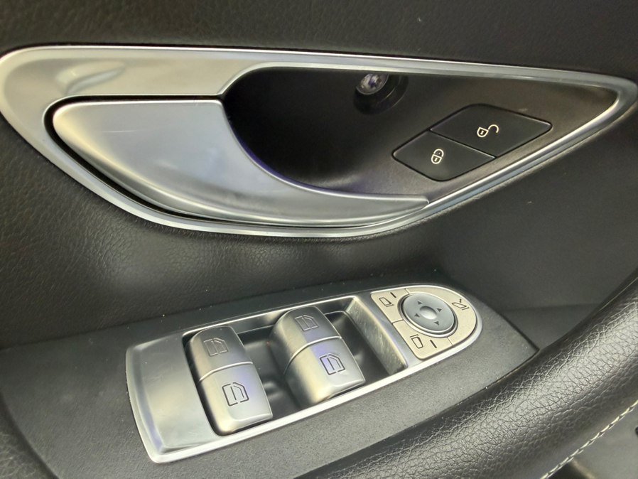 Used 2018 Mercedes-Benz E 400 4MATIC Coupe w/ Premium 2 Package image 30