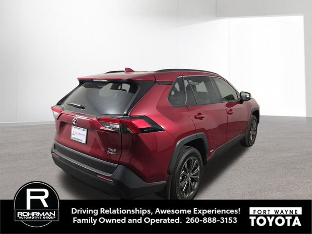 Used 2025 Toyota RAV4 XLE Premium w/ Weather Package image 7