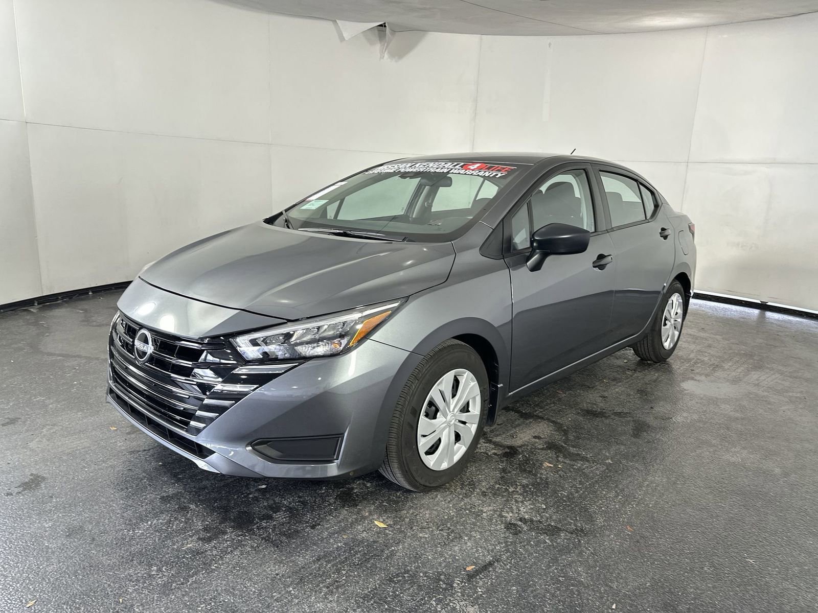 Certified 2025 Nissan Versa S w/ Trunk Package image 6