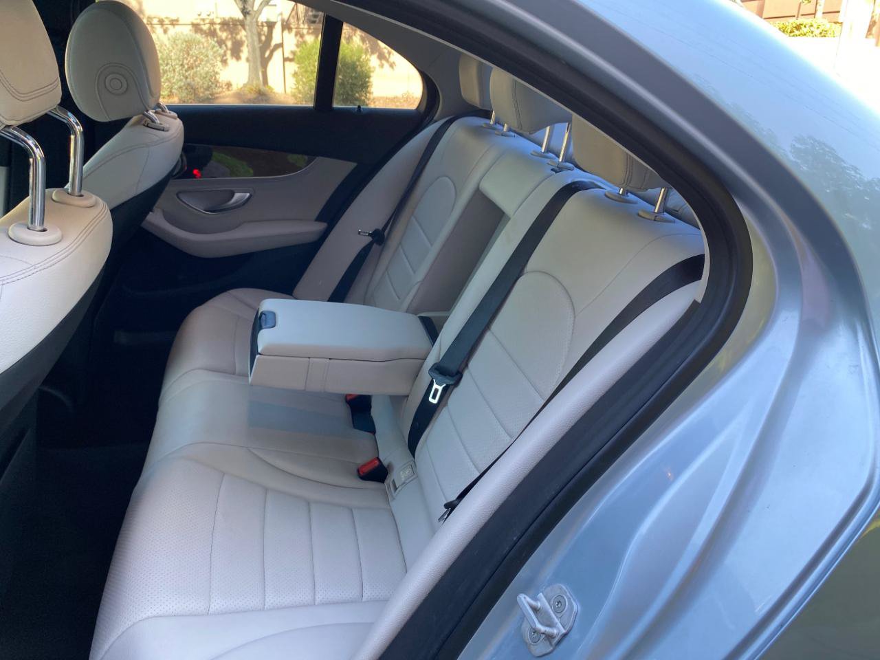 Used 2015 Mercedes-Benz C 300 Sedan image 34