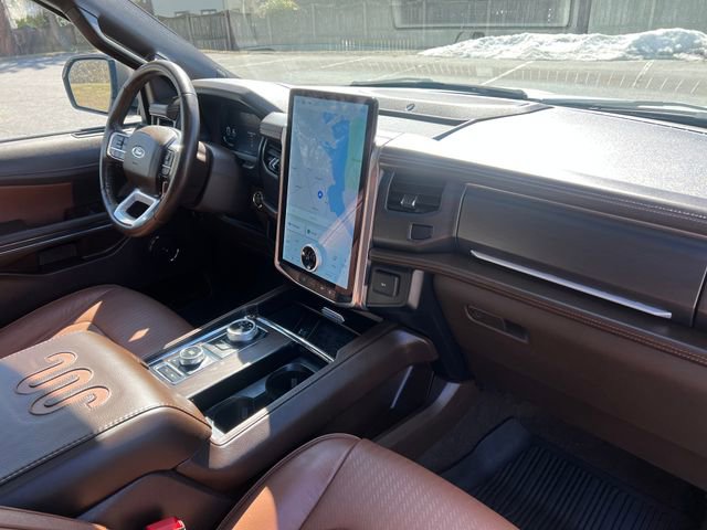 Used 2024 Ford Expedition Max King Ranch image 39
