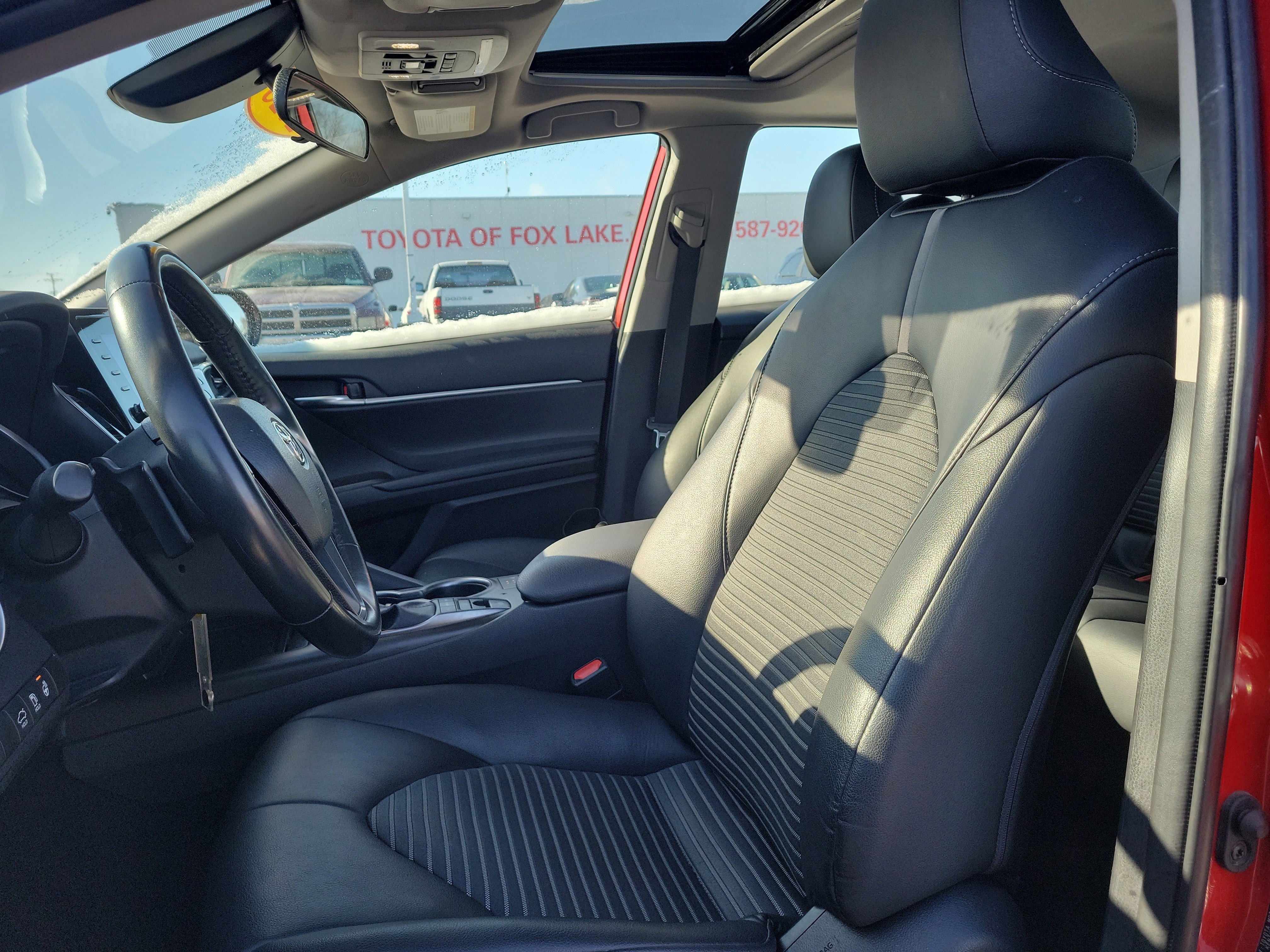 Used 2023 Toyota Camry SE w/ Cold Weather Package image 14