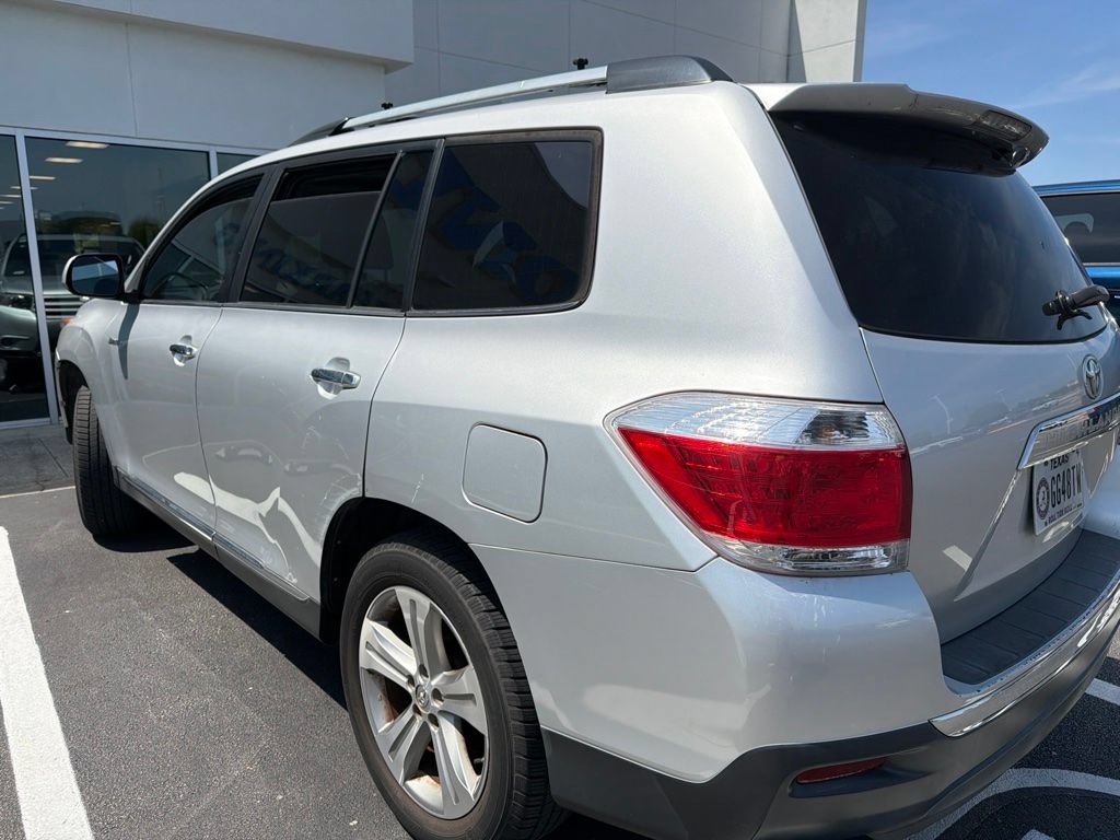 Used 2013 Toyota Highlander Limited FWD image 6