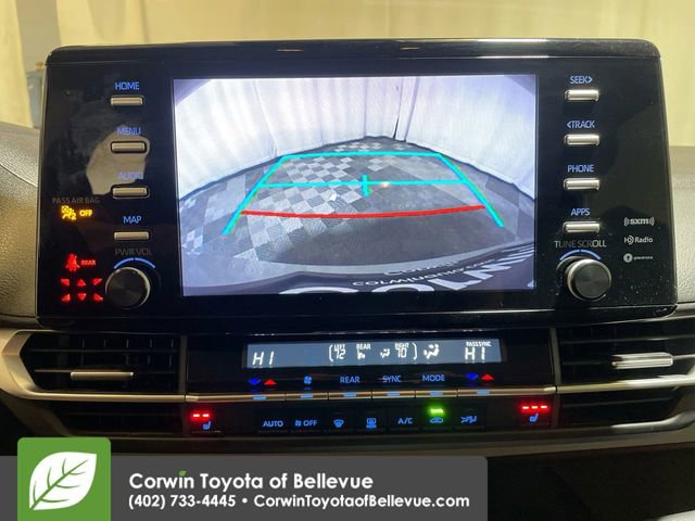 Used 2024 Toyota Sienna XLE image 18