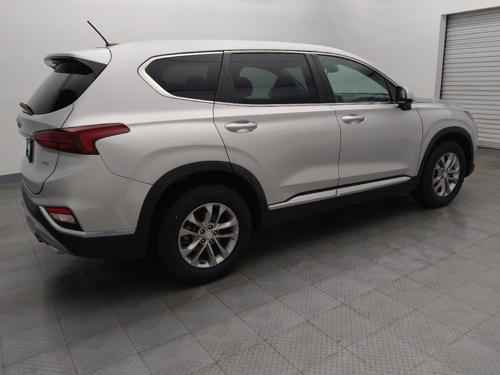 Used 2019 Hyundai Santa Fe SE image 10