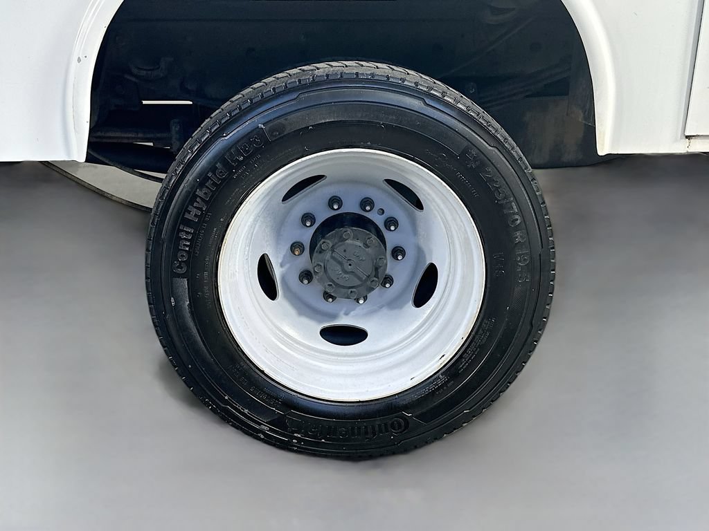 Used 2020 Ford F550 4x4 Regular Cab Super Duty image 26
