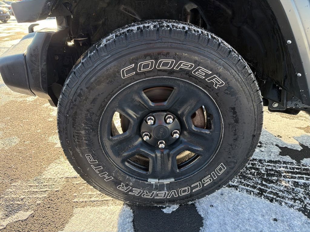 Used 2021 Jeep Wrangler Unlimited Sport image 10