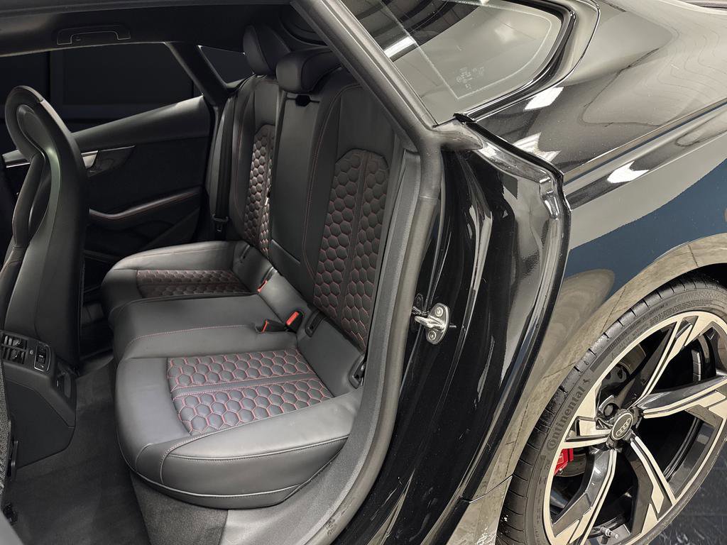 Used 2025 Audi RS 5 Sportback w/ Black Optic Carbon Package image 29