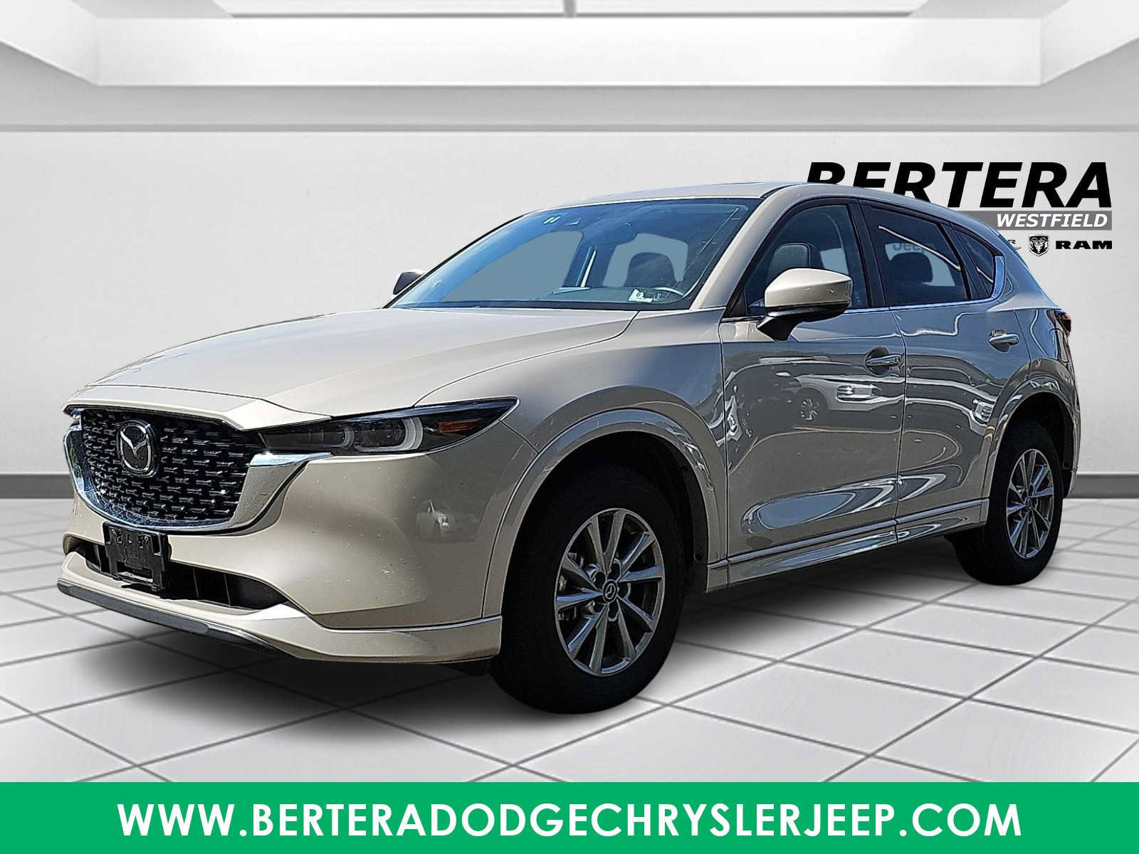 Used 2025 MAZDA CX-5 AWD 2.5 S w/ Preferred Package image 3