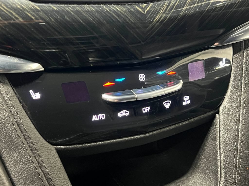 Used 2020 Cadillac XT6 Premium Luxury AWD/4WD image 26
