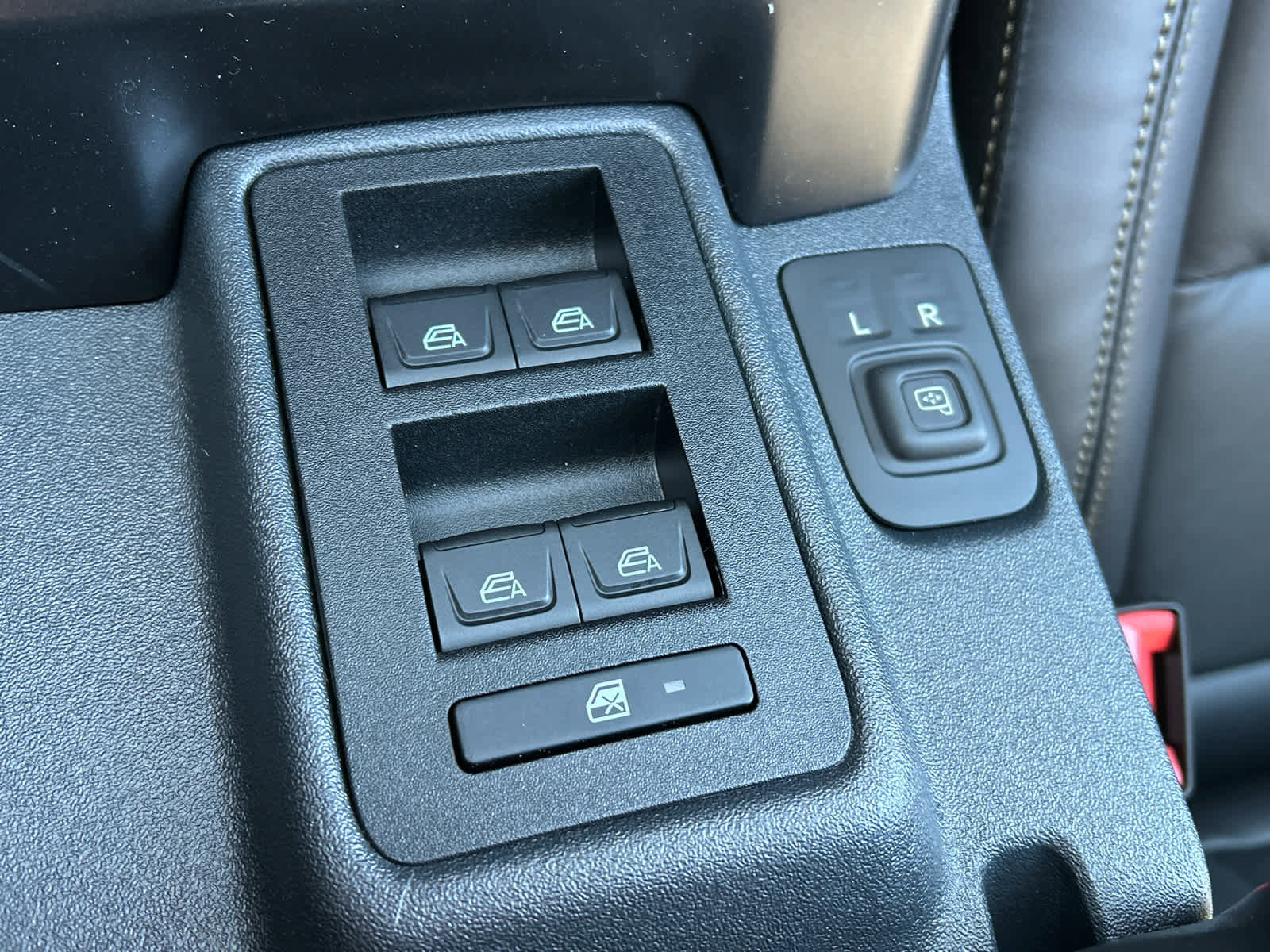 New 2025 Ford Bronco Badlands w/ Sasquatch Package image 47