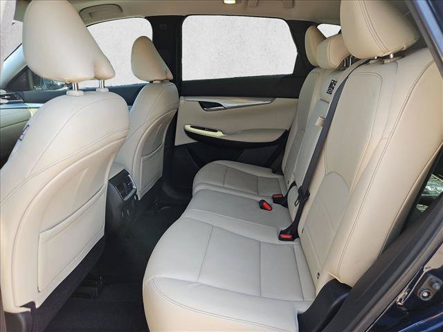 Used 2020 INFINITI QX50 Luxe w/ Navigation Package FWD image 13