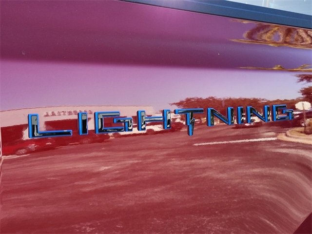 Used 2022 Ford F150 Lightning Platinum image 13