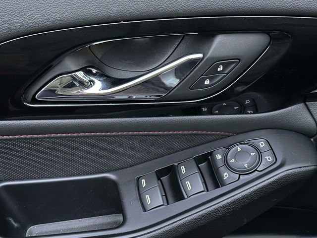 Used 2023 Chevrolet Traverse RS image 11