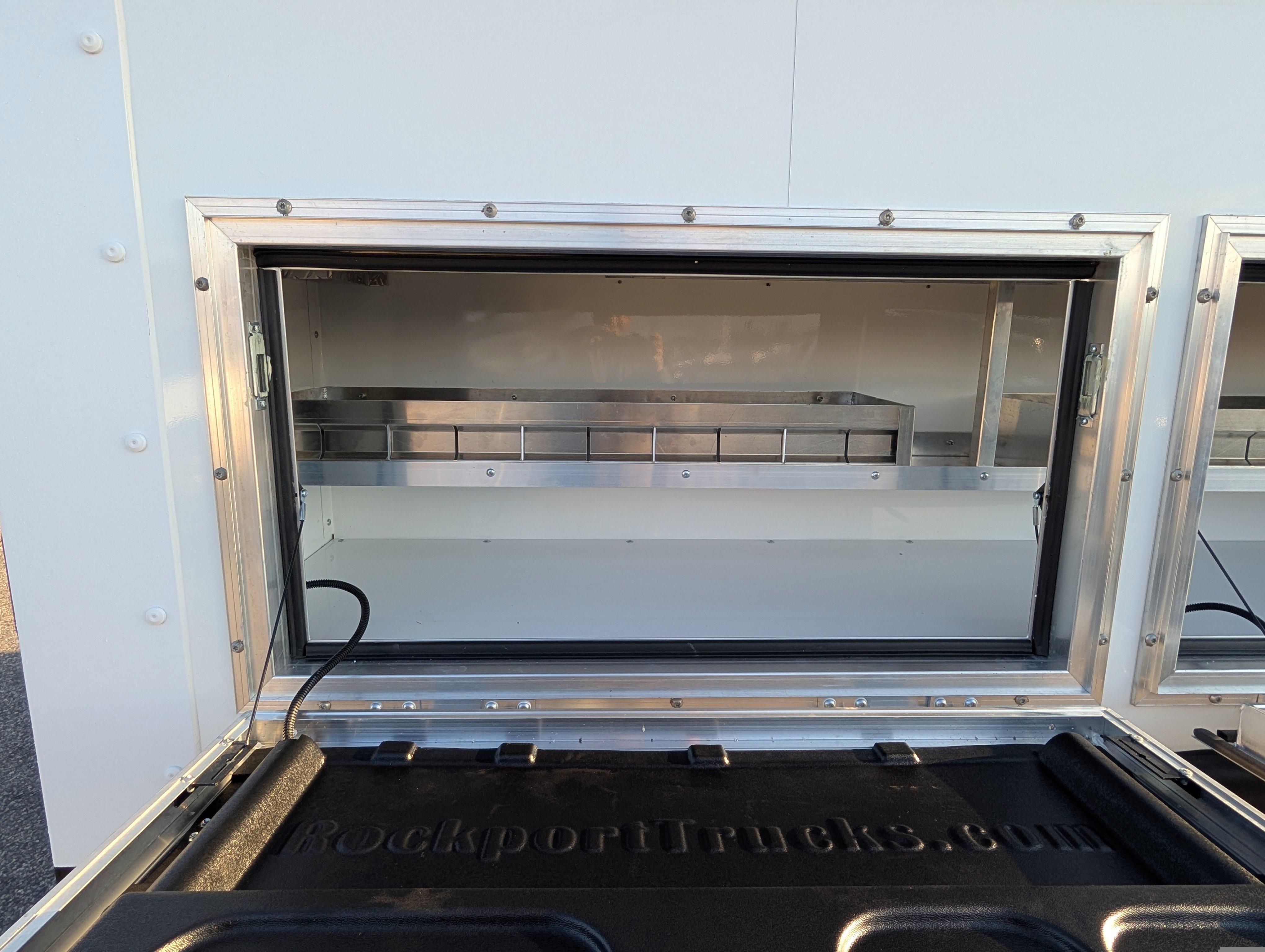 New 2026 Ford E-450 and Econoline 450 Super Duty w/ Power Equipment Group RWD image 9