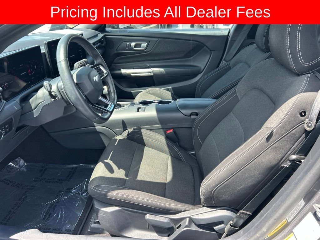 Used 2024 Ford Mustang GT RWD image 2