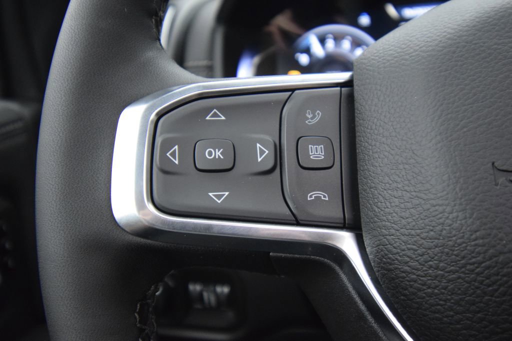 New 2026 RAM 2500 Laramie AWD/4WD image 30