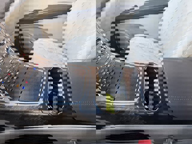 Used 2017 Lincoln MKX Reserve w/ Lincoln MKX Climate Package image 26