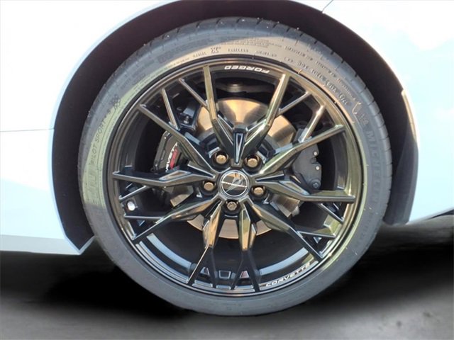 Used 2024 Chevrolet Corvette Stingray Premium Conv w/ Z51 Performance Package image 27