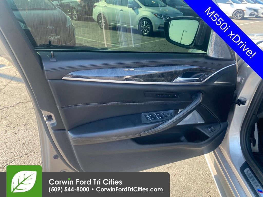 Used 2018 BMW M550i xDrive AWD/4WD image 7