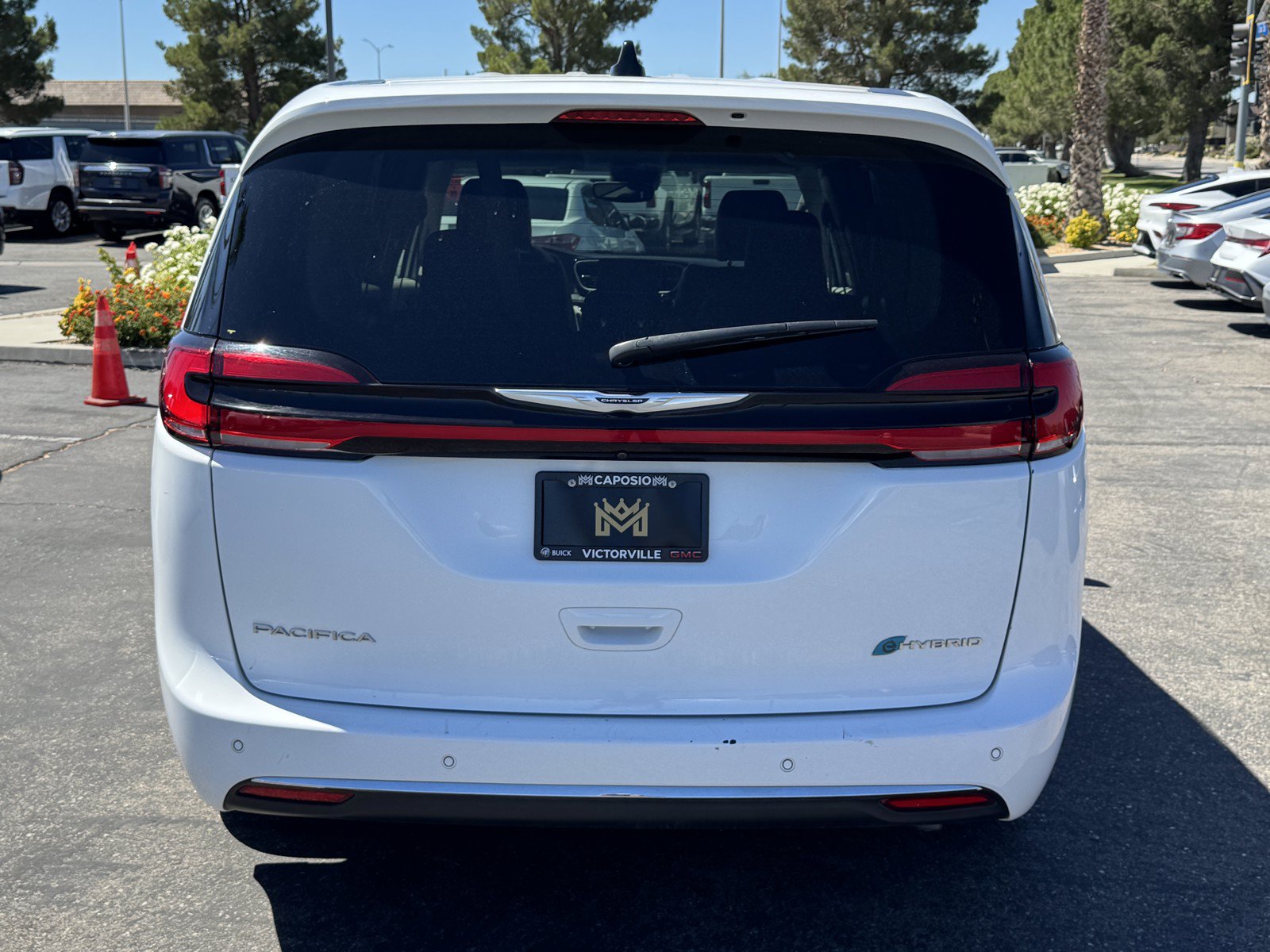 Used 2024 Chrysler Pacifica Limited FWD image 5